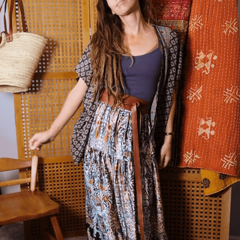 Sansa Shrug (0011) - Ethically Made